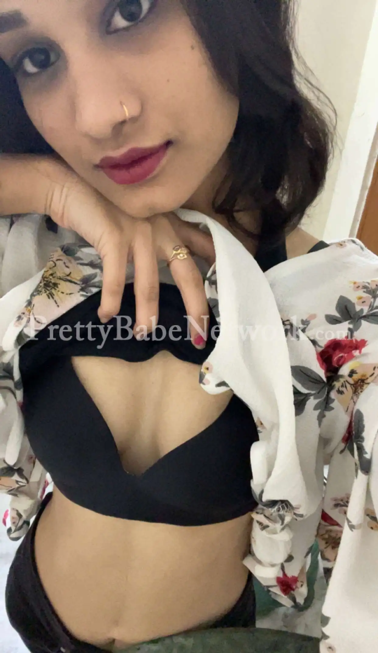 Enticing High-Profile Escort Riya for Personalized Dating Experiences 24/7